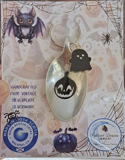 Halloween Vintage Spoon Keychain with Halloween motif and charm. 