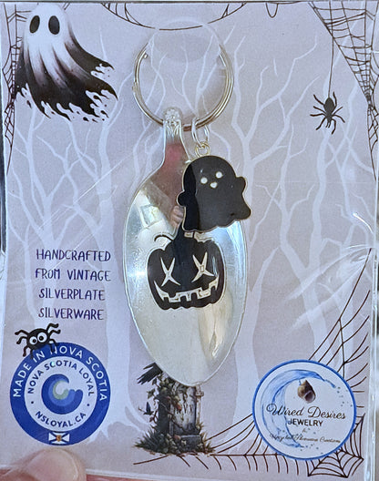 Halloween Vintage Spoon Keychain with Halloween motif and charm. 