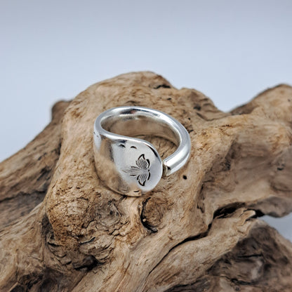 Handmade vintage spoon ring made from Queen Mary 1940 silverplate pattern size 7.5