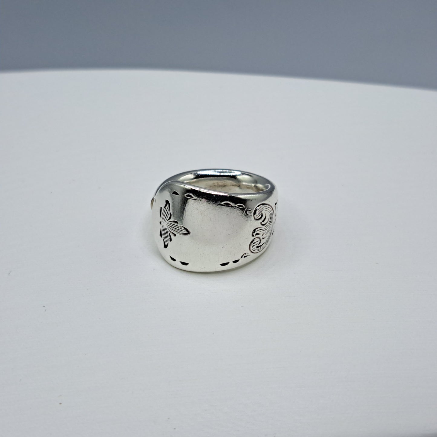 Handmade vintage spoon ring made from Queen Mary 1940 silverplate pattern size 6