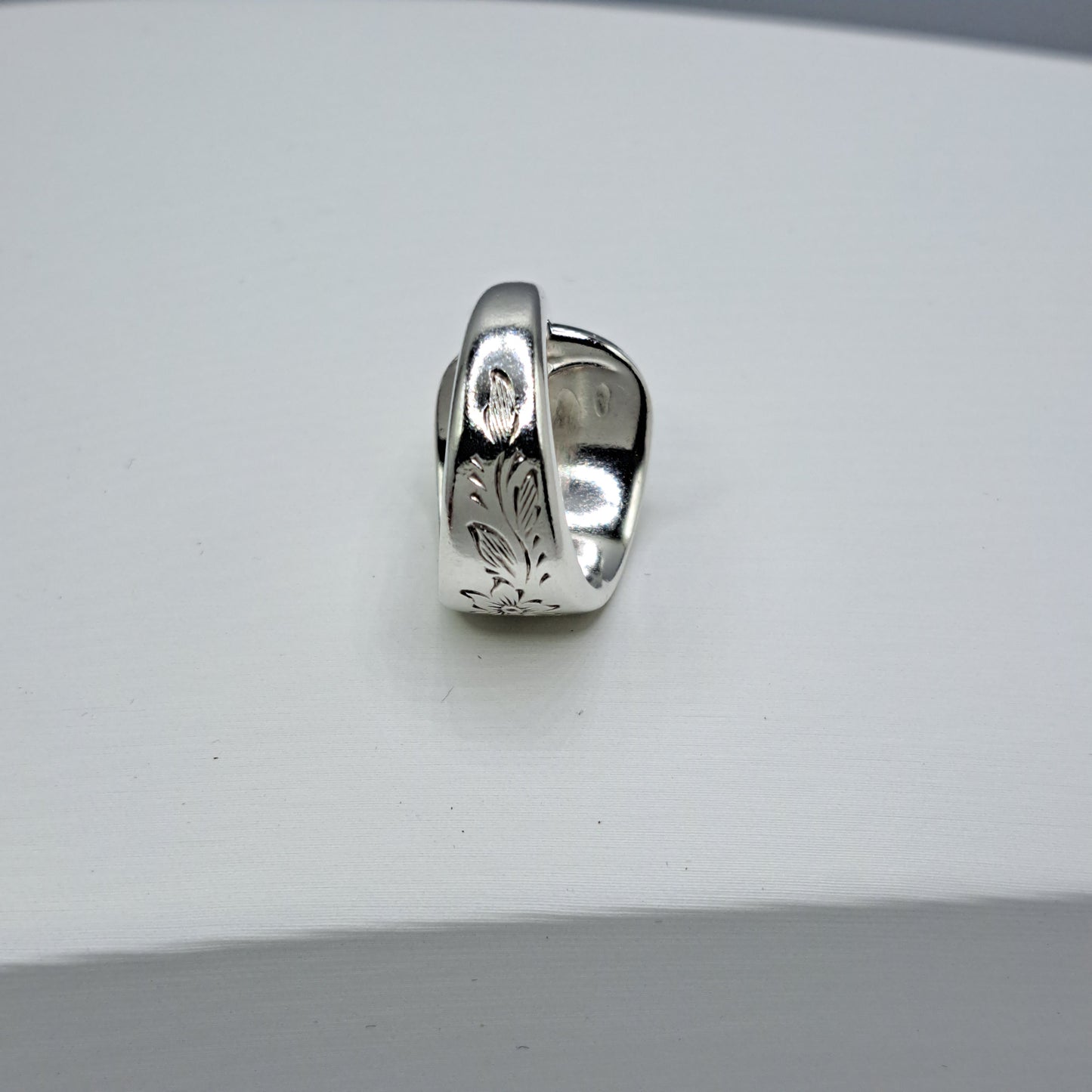 Handmade vintage spoon ring made from Queen Mary 1940 silverplate pattern size 6