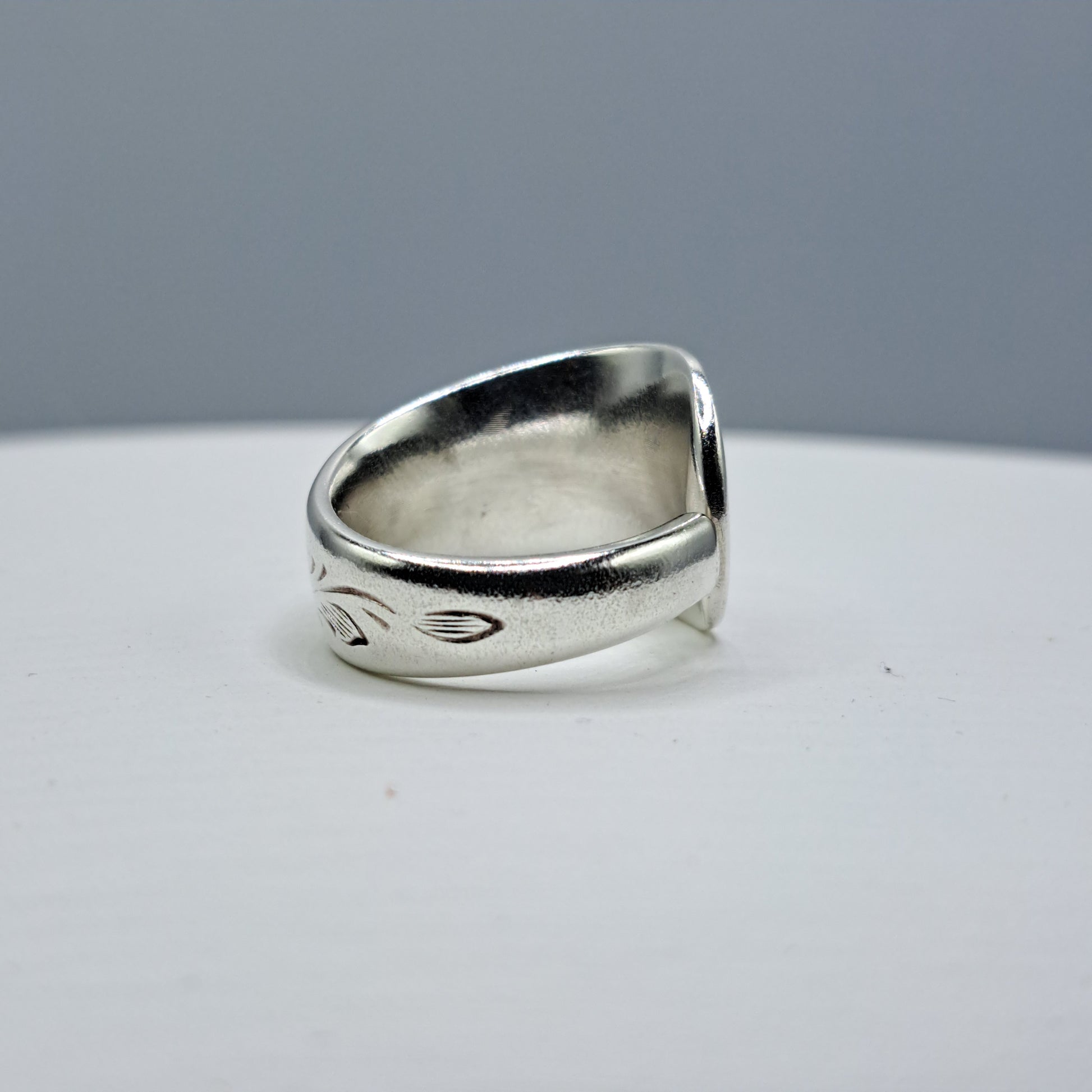 Handmade vintage spoon ring made from Queen Mary 1940 silverplate pattern size 4.75