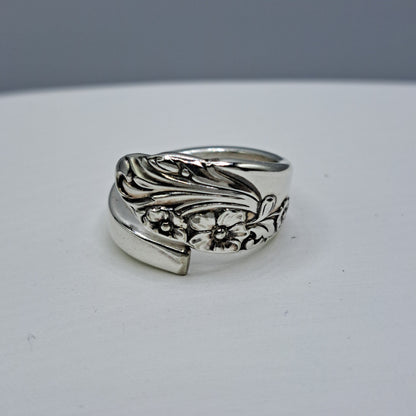 Evening Star 1950, Size 6.75, HARD TO FIND Vintage Silverware Ring, Spiral Spoon Ring