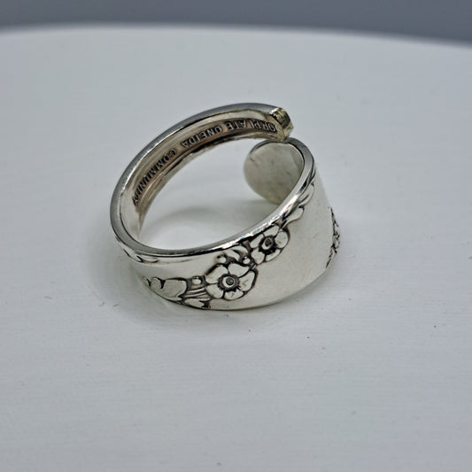 Bridal Wreath 1950, Size 8.25, HARD TO FIND Vintage Silverware Ring, Spiral Spoon Ring