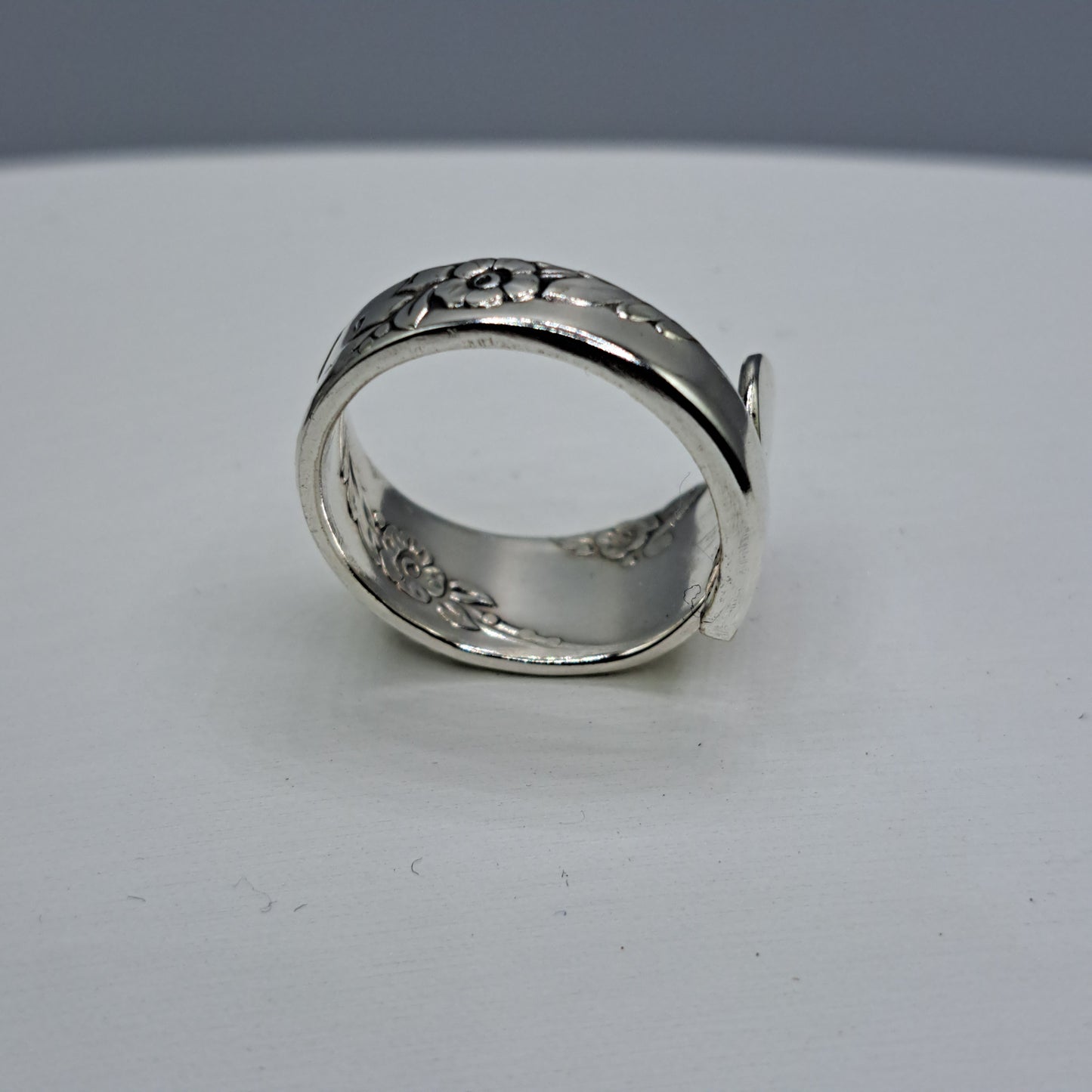 Bridal Wreath 1950, Size 8.25, HARD TO FIND Vintage Silverware Ring, Spiral Spoon Ring