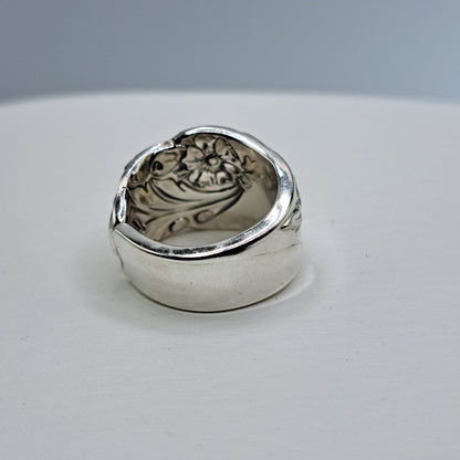 Handmade vintage spoon ring made from Evening Star 1950 silverplate pattern size 4.75
