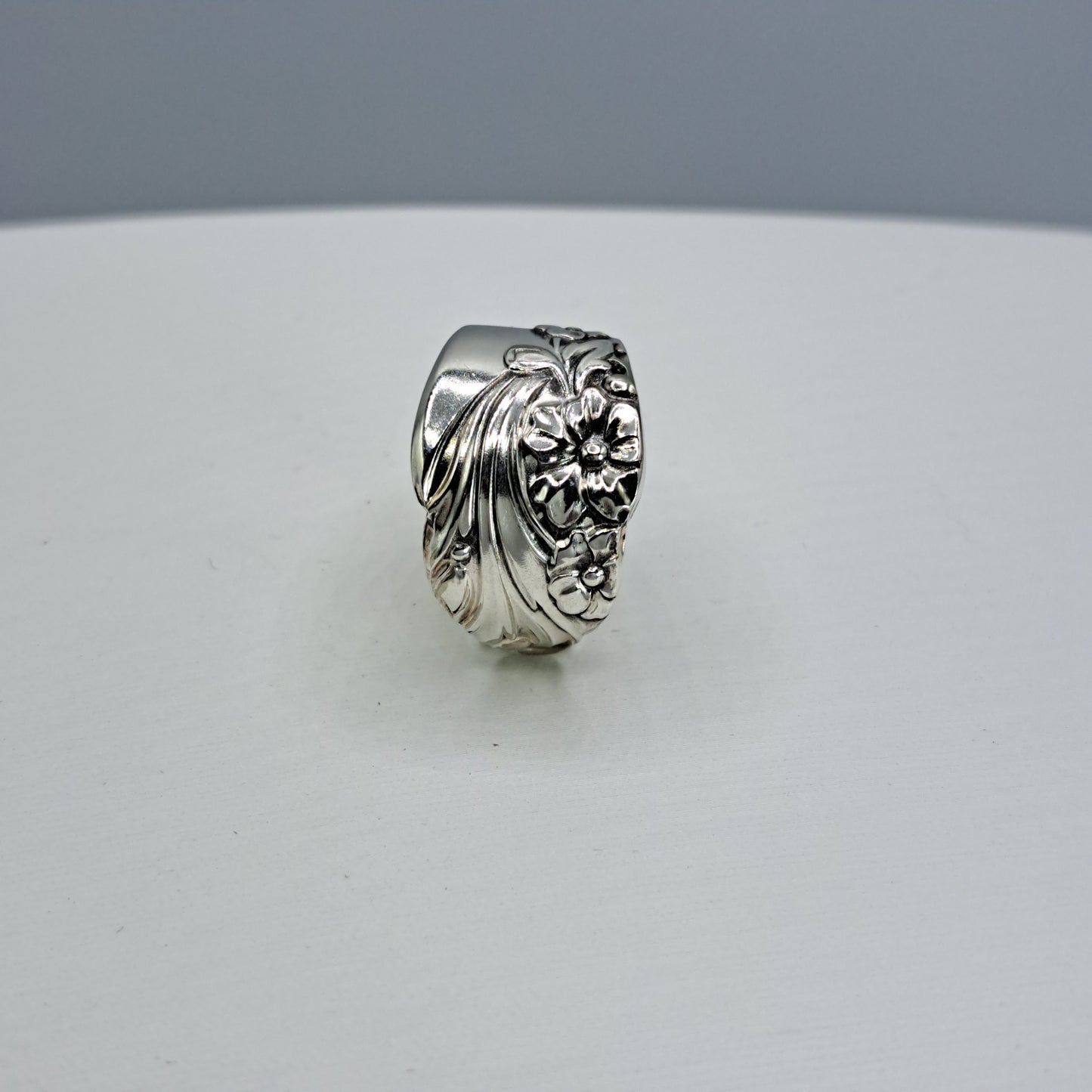 Handmade vintage spoon ring made from Evening Star 1950 silverplate pattern size 4.75