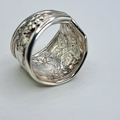 Isabella 1913, Size 7, Vintage Silverware Ring, Spoon Ring