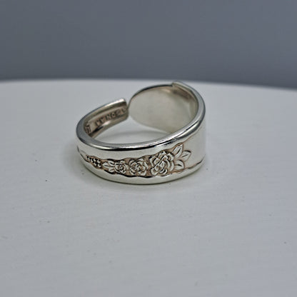 Handmade vintage spoon ring made from Gardenia 1941 silverplate pattern size 11.5
